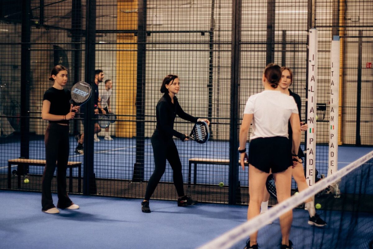 Améliorer ses volées au padel : exercices et principes