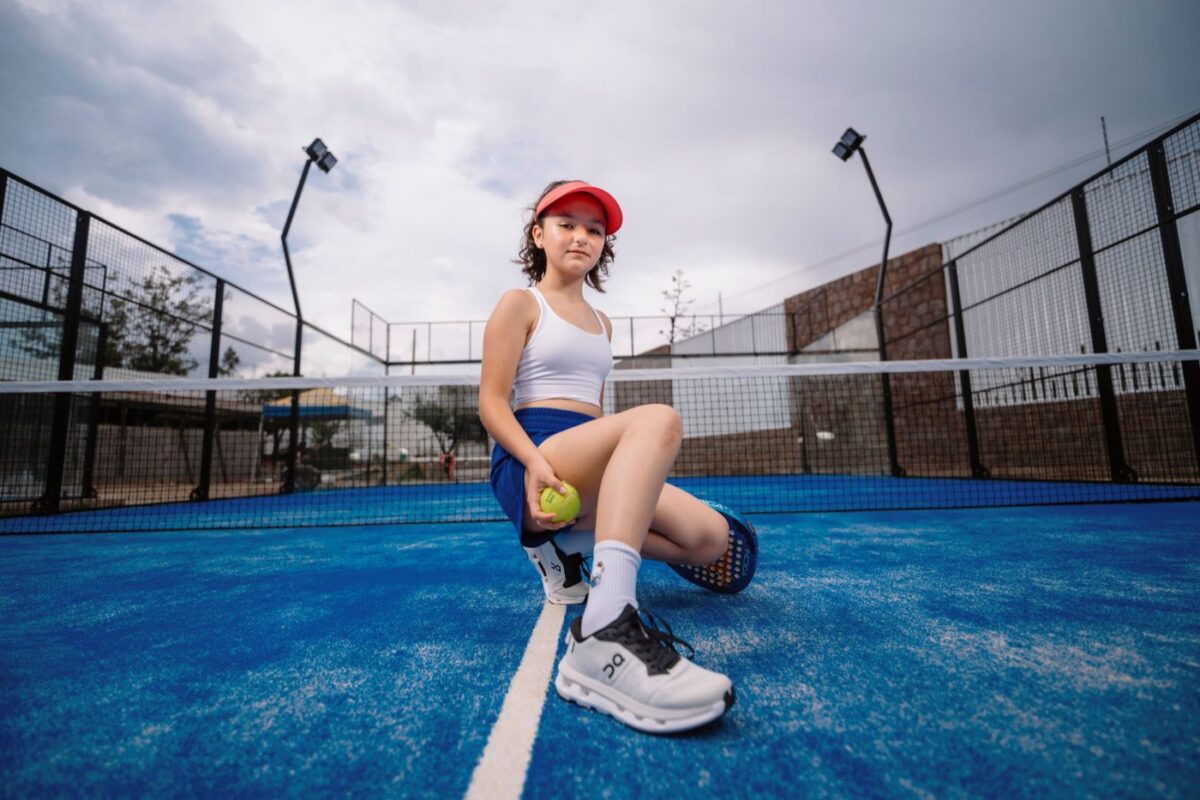 Comparatif chaussures de padel : adhérence et durabilité