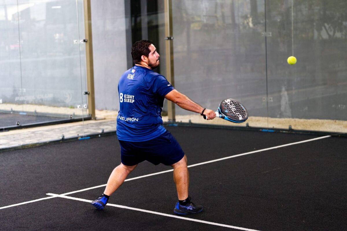 Carbone, fibre de verre ou hybride : quelle raquette de padel