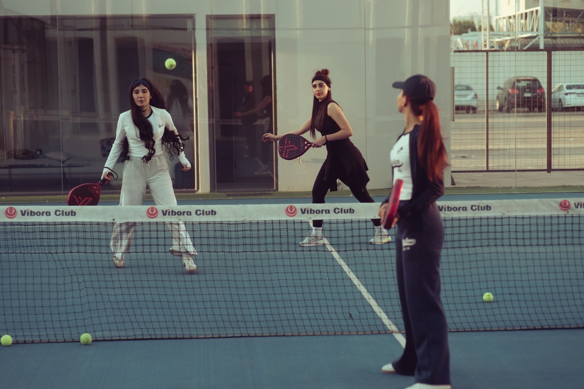 Le padel fauteuil : une révolution sportive en France
