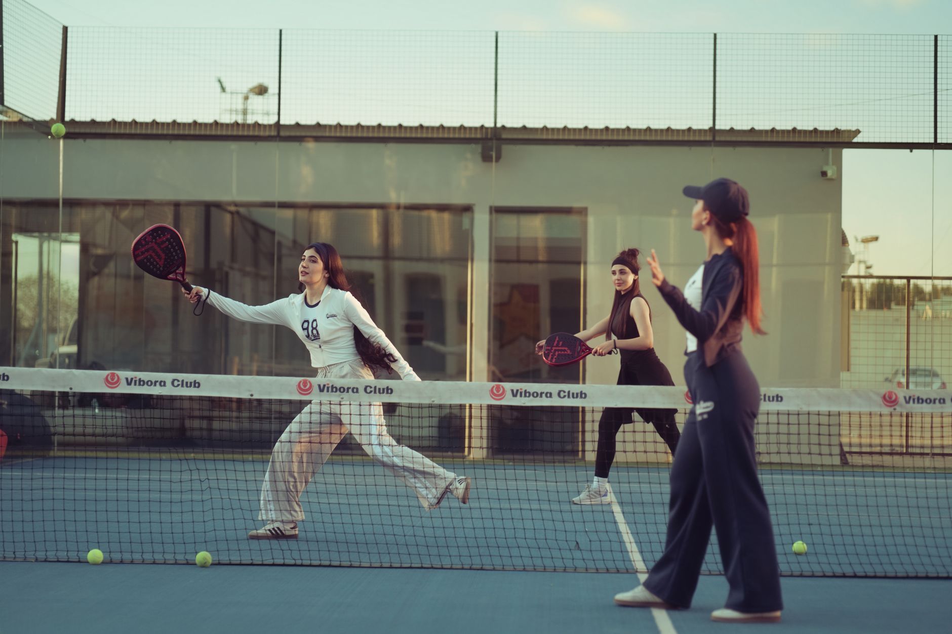 Meilleurs exercices pour prendre le filet au padel