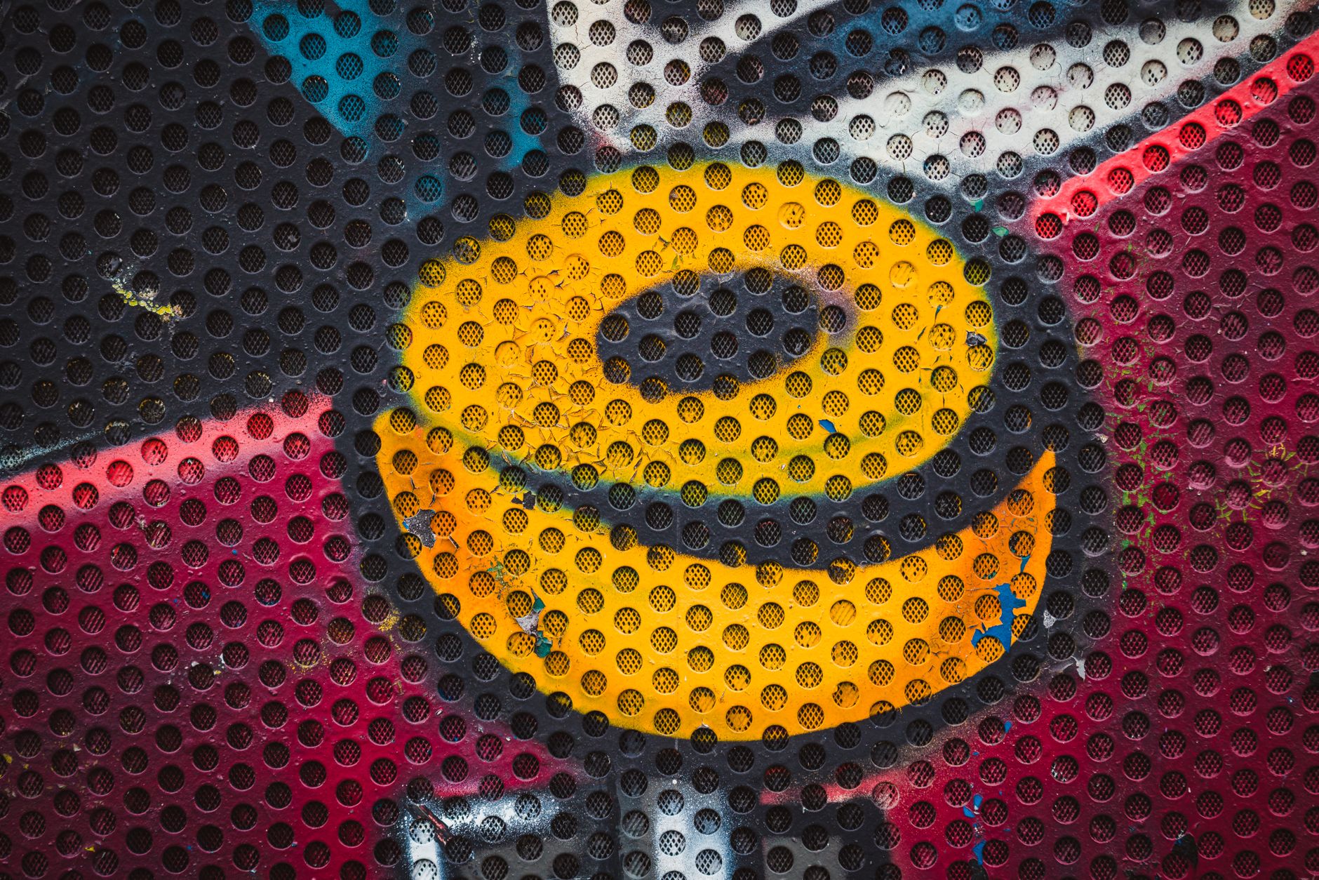 Motifs de perforation et différences de tamis en padel
